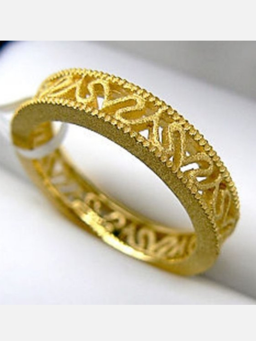 VERA WANG Signature 18K Gold over Silver Band RING